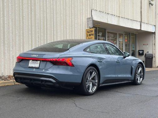 2023 Audi e-tron GT Premium Plus quattro