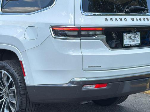 Bright White Clearcoat 2022 Jeep Grand Wagoneer Series III 4x4