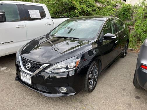 Super Black 2019 Nissan Sentra SR