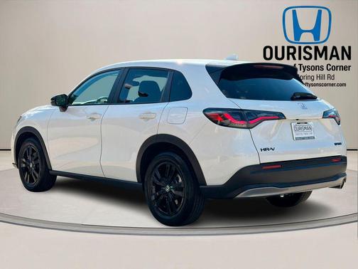 Platinum White Pearl 2026 Honda HR-V AWD Sport