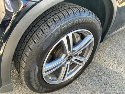Black 2022 Mercedes-Benz GLC 300 4MATIC