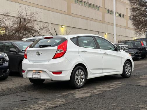 2017 Hyundai Accent SE