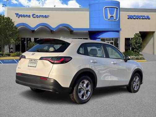 2025 Honda HR-V LX
