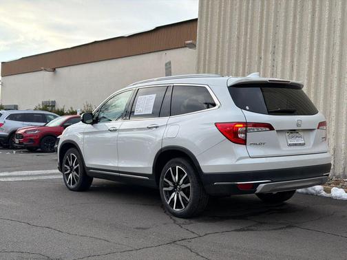 2021 Honda Pilot Touring 8-Passenger