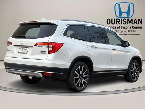 2021 Honda Pilot Touring 8-Passenger