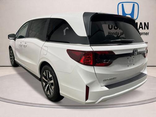 Platinum White 2026 Honda Odyssey EX-L