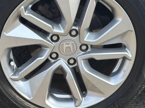 Platinum White Pearl 2020 Honda Accord LX 1.5T