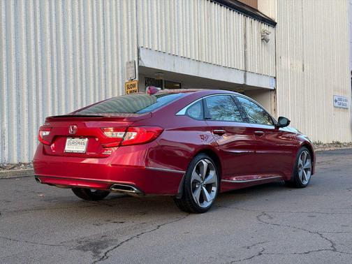 2018 Honda Accord Touring 2.0T