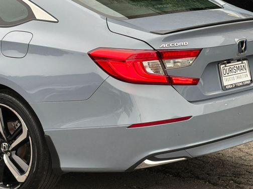 Sonic Gray Pearl 2022 Honda Accord Hybrid Sport