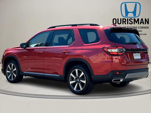 2025 Honda Pilot Touring 8-Passenger
