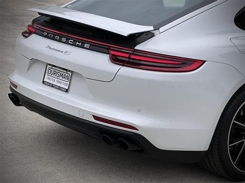 2018 Porsche Panamera 4S