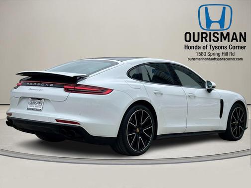 2018 Porsche Panamera 4S