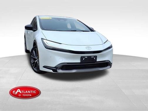 2024 Toyota Prius XLE