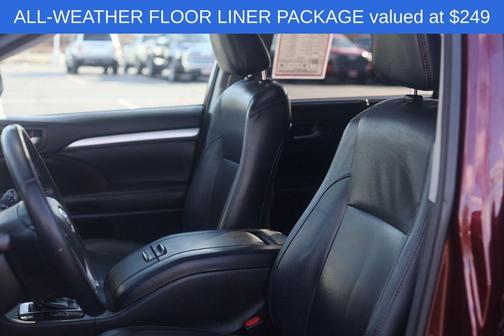 Ooh La La Rouge Mica 2018 Toyota Highlander XLE