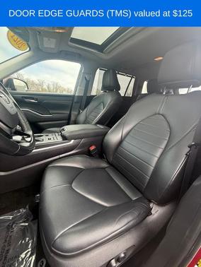 Red Pearl 2021 Toyota Highlander XLE