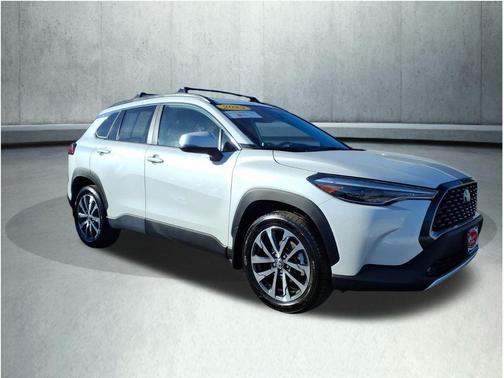 2023 Toyota Corolla Cross XLE