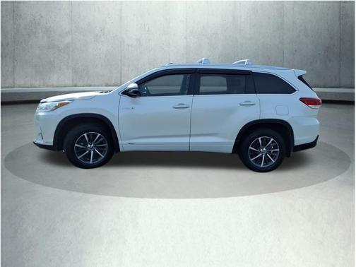 2017 Toyota Highlander Hybrid XLE