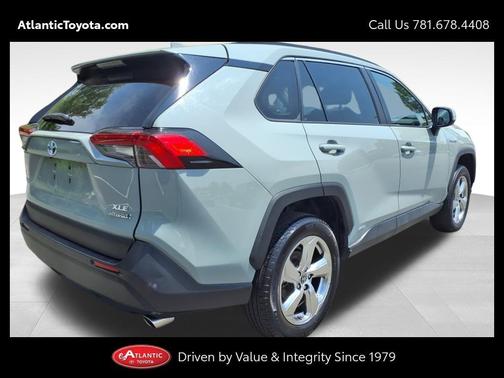 2021 Toyota RAV4 Hybrid XLE Premium