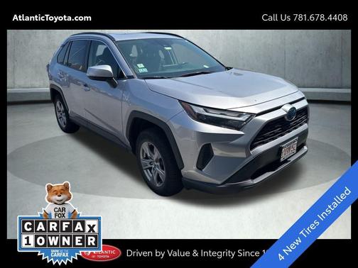 2022 Toyota RAV4 Hybrid XLE