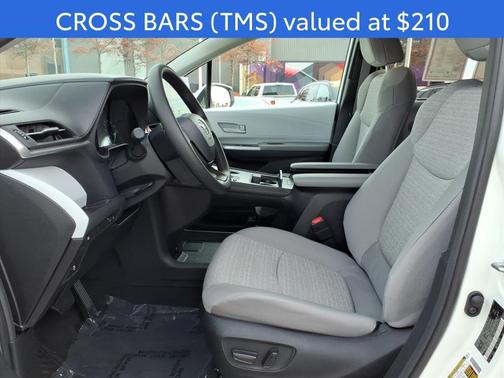 2025 Toyota Sienna LE