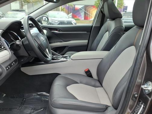 2020 Toyota Camry XLE
