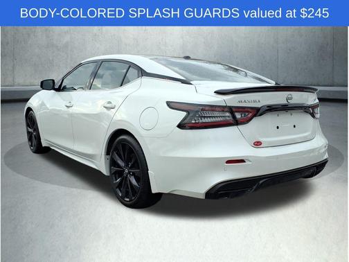 2023 Nissan Maxima SR