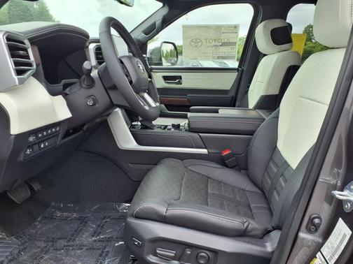 2025 Toyota Sequoia Capstone