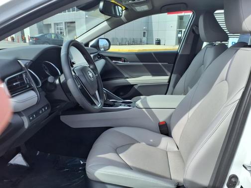 2024 Toyota Camry XLE