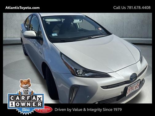 2021 Toyota Prius LE