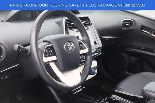 Blizzard Pearl 2017 Toyota Prius Four