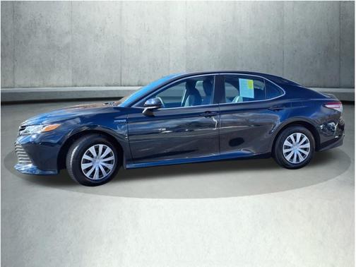 2019 Toyota Camry Hybrid LE