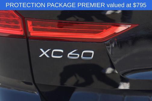 Onyx Black Metallic 2024 Volvo XC60 B5 Plus Dark Theme
