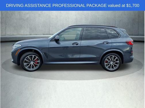 2022 BMW X5 M50i