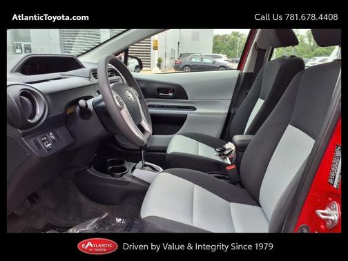 2013 Toyota Prius c Three