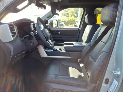 2026 Toyota Tundra Hybrid Platinum