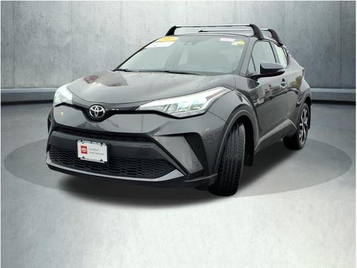 2022 Toyota C-HR XLE