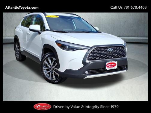 2024 Toyota Corolla Cross XLE