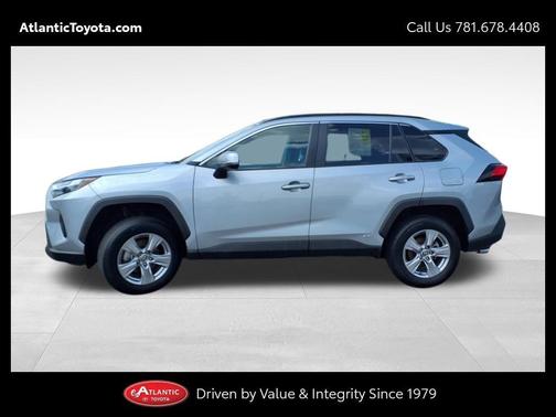 2022 Toyota RAV4 Hybrid XLE