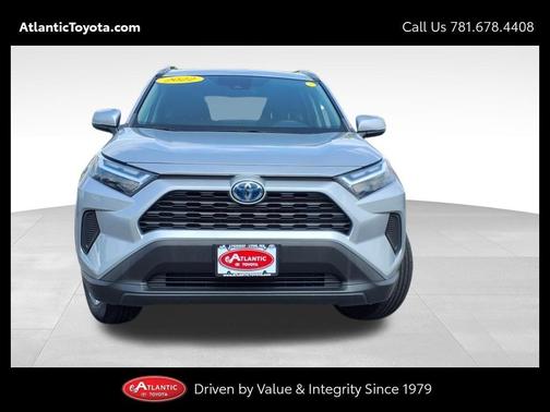 2022 Toyota RAV4 Hybrid XLE