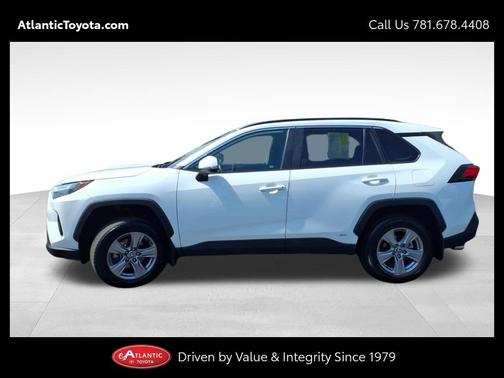 2022 Toyota RAV4 Hybrid XLE