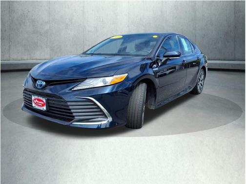 2021 Toyota Camry Hybrid XLE