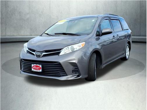 2019 Toyota Sienna LE