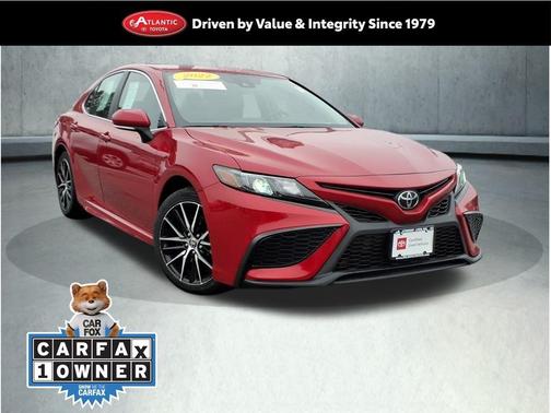 2022 Toyota Camry SE Nightshade