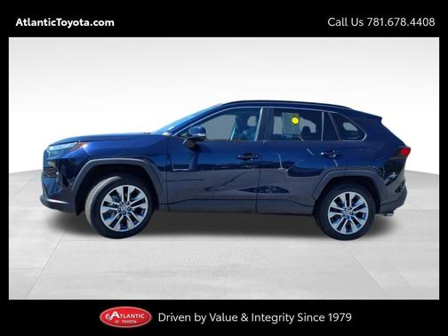 2022 Toyota RAV4 XLE Premium