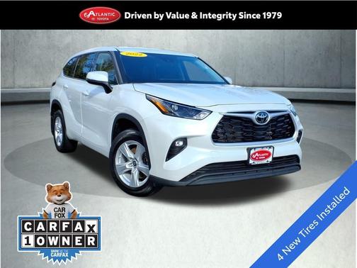 2022 Toyota Highlander LE
