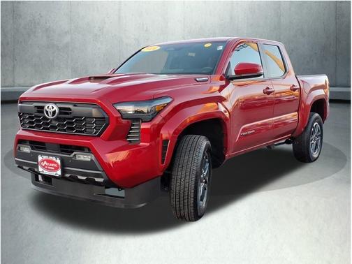 2024 Toyota Tacoma Hybrid TRD