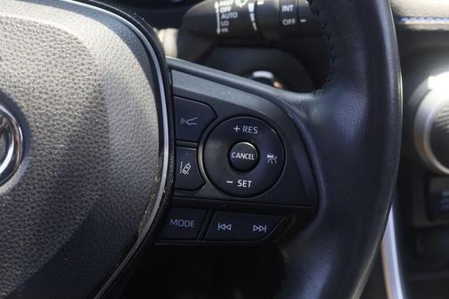Magnetic Gray Metallic 2022 Toyota RAV4 Hybrid XSE