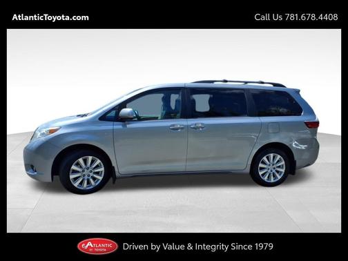 2017 Toyota Sienna XLE