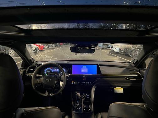 2026 Toyota Crown Platinum