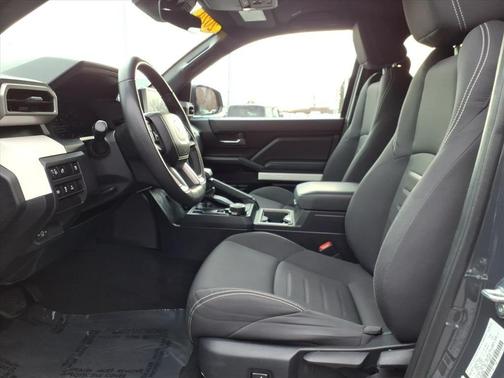 2024 Toyota Tacoma Hybrid TRD